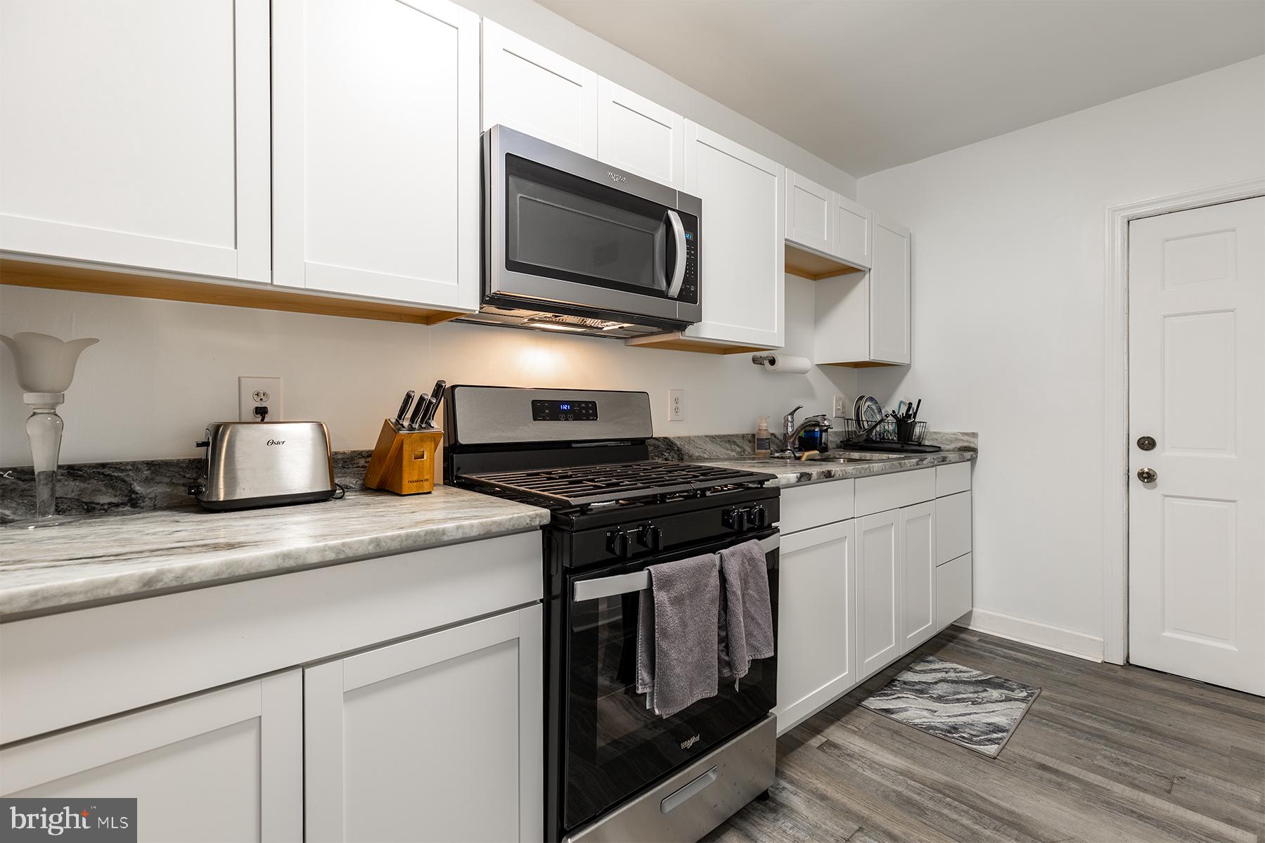 5318 Brookwood Road Baltimore, MD 21225 - Photo 9 of 34 Check out the deep sink