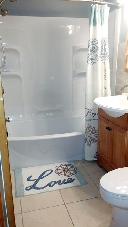 35 Wendover Road Springfield, MA 01118 - Photo 20 of 40