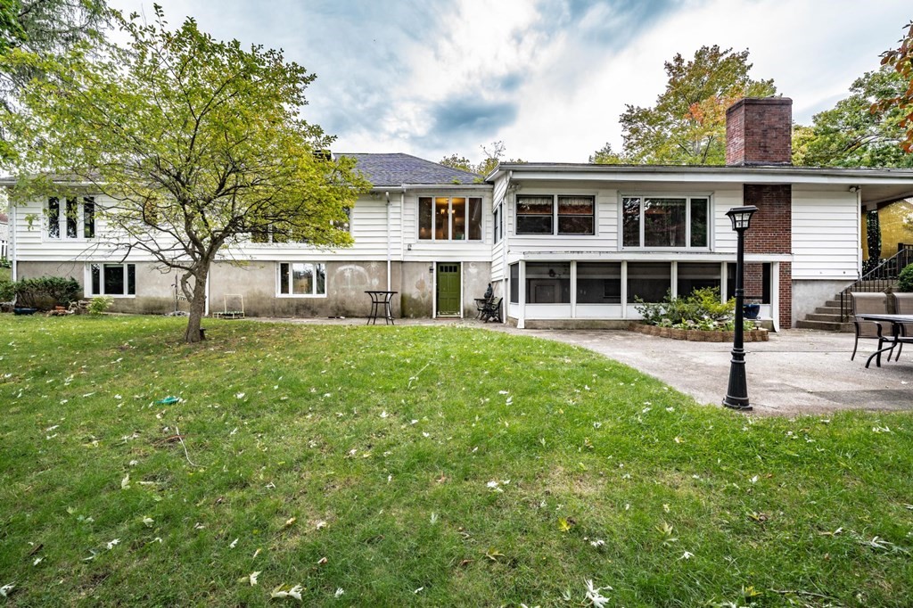 35 Wendover Road Springfield, MA 01118 - Photo 26 of 40