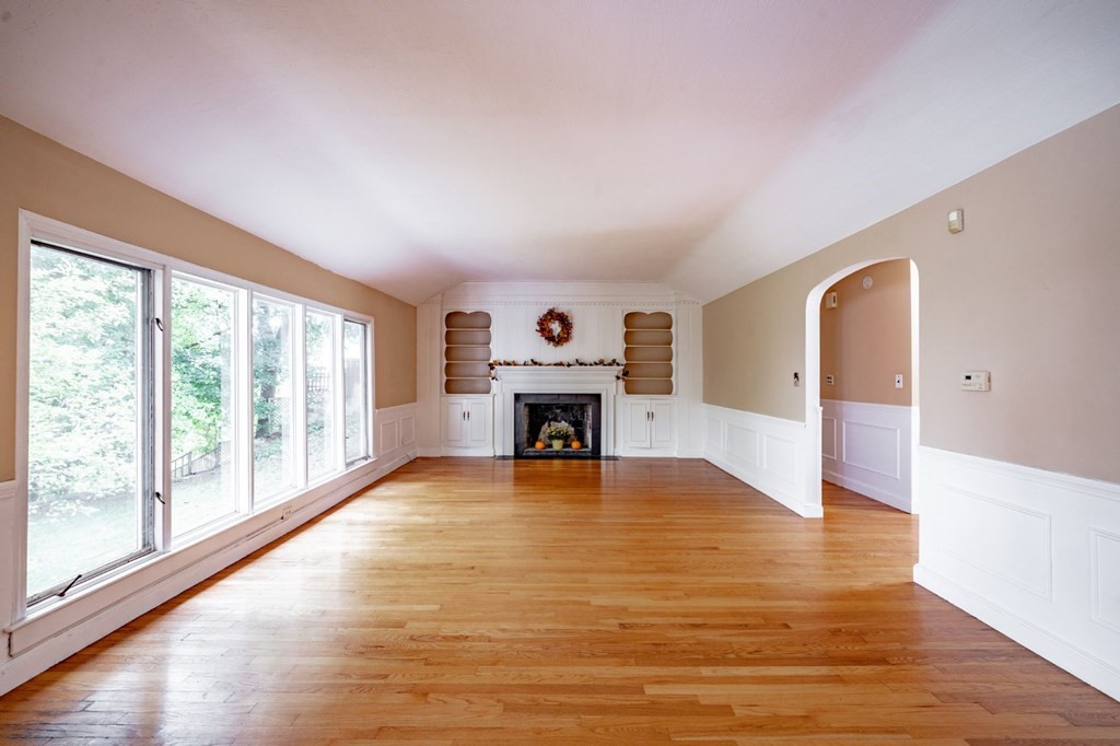 35 Wendover Road Springfield, MA 01118 - Photo 3 of 40