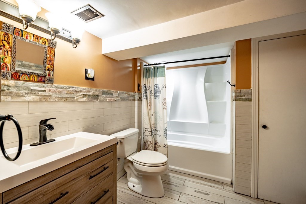 35 Wendover Road Springfield, MA 01118 - Photo 34 of 40