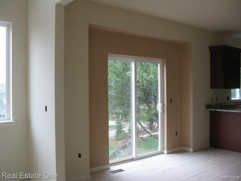 149 Spruce Lane Rochester, MI 48307 - Photo 6 of 13 6