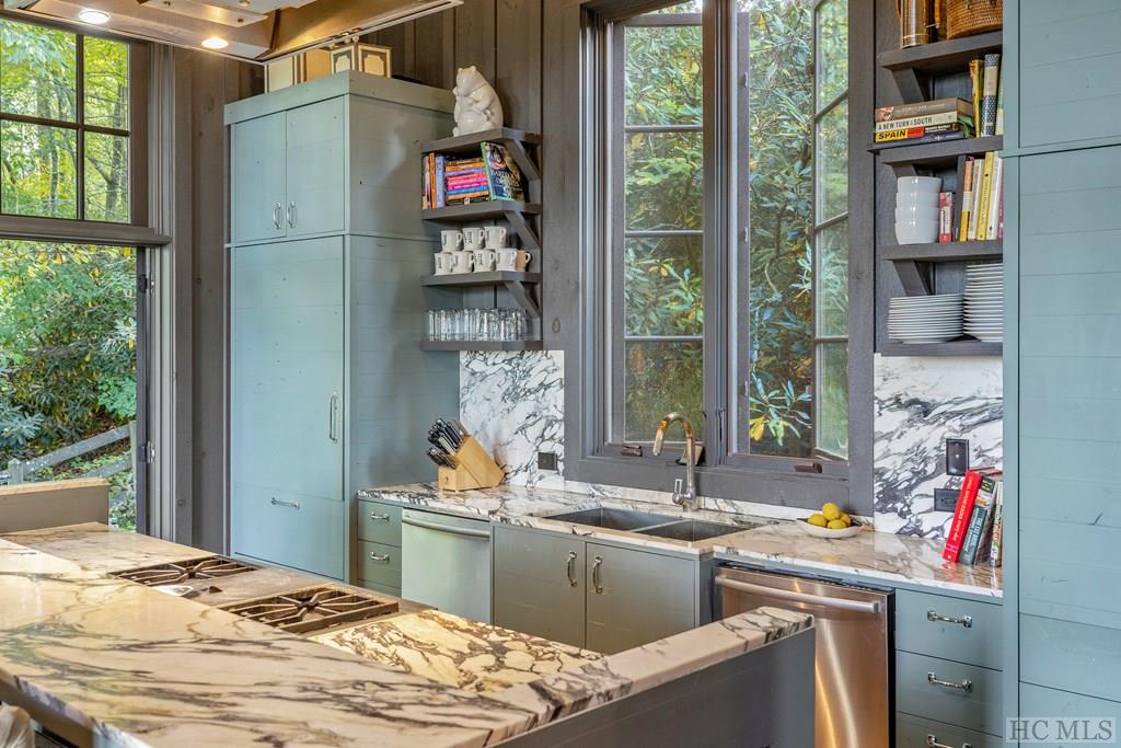 843 Kettle Rock Road Highlands, NC 28741 - Photo 21 of 57 Gallery Image 21