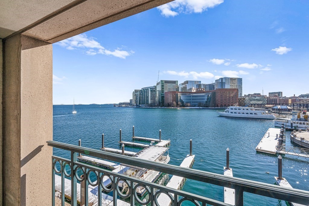 20 Rowes Wharf, Unit 310 Boston, MA 02110 - Photo 13 of 31