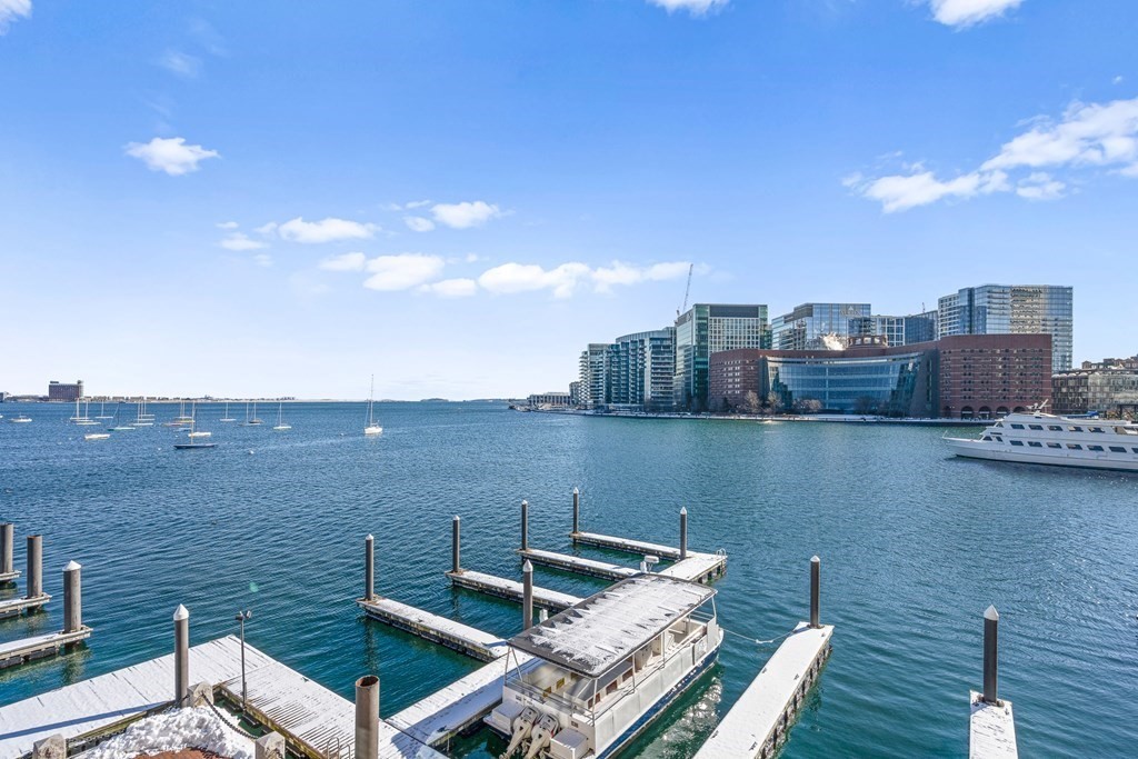 20 Rowes Wharf, Unit 310 Boston, MA 02110 - Photo 2 of 31