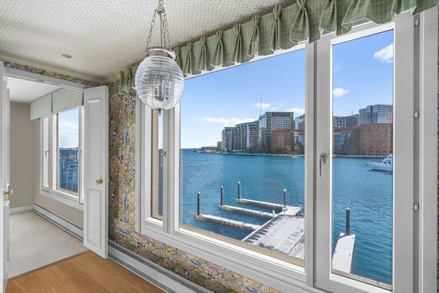 $3,350,000 | 20 Rowes Wharf, Unit 310, Boston, MA 02110