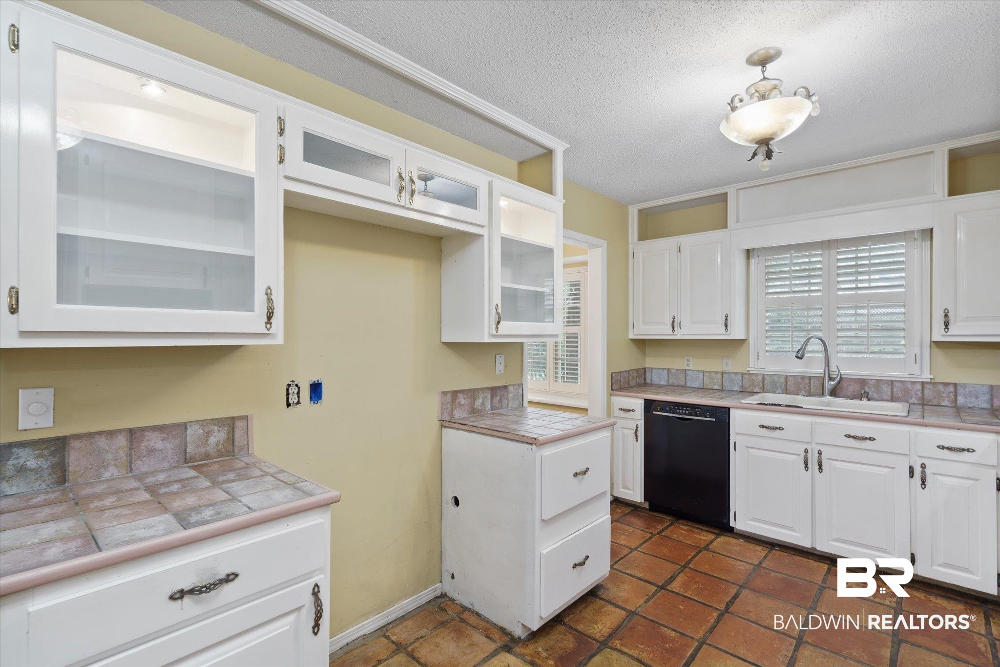 954 Watergate Court Mobile, AL 36693 - Photo 11 of 30