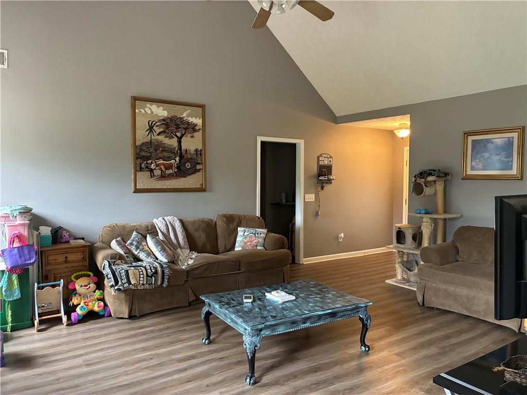 232 McArthur Street Commerce, GA 30529 - Photo 4 of 27
