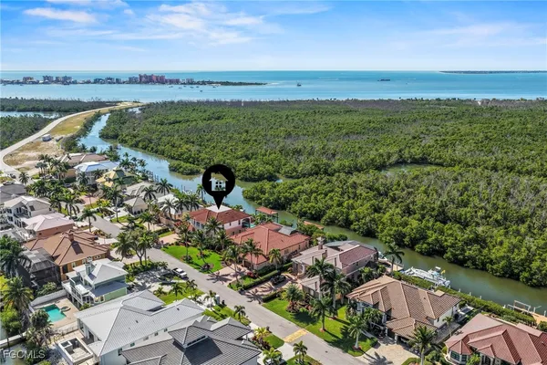 $7,250 | 18150 Old Pelican Bay Drive, Fort Myers Beach, FL 33931