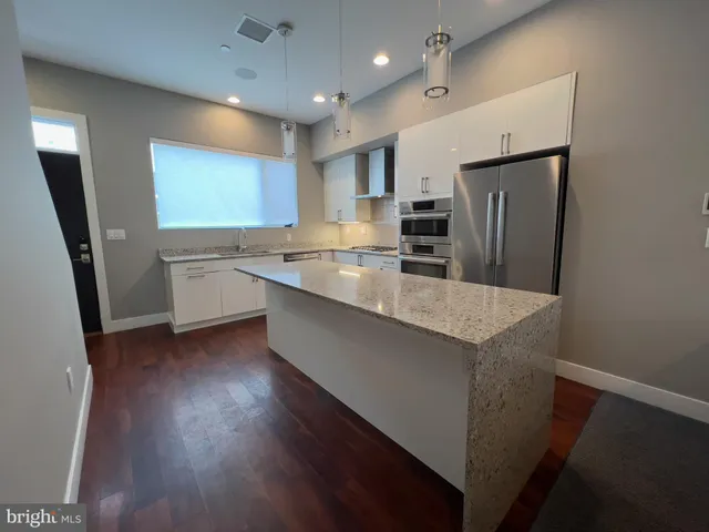 $4,500 | 423 Wallace Street, Philadelphia, PA 19123