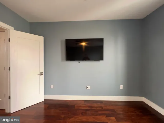 $4,500 | 423 Wallace Street, Philadelphia, PA 19123