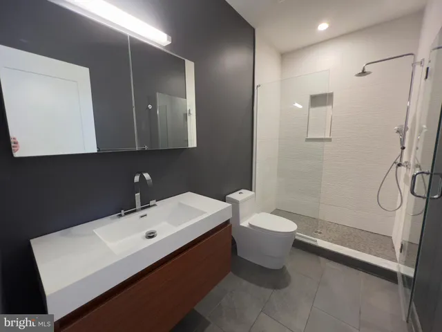 $4,500 | 423 Wallace Street, Philadelphia, PA 19123