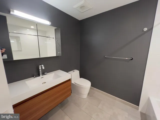 $4,500 | 423 Wallace Street, Philadelphia, PA 19123