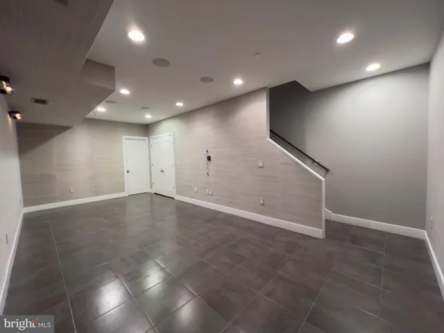 $4,500 | 423 Wallace Street, Philadelphia, PA 19123