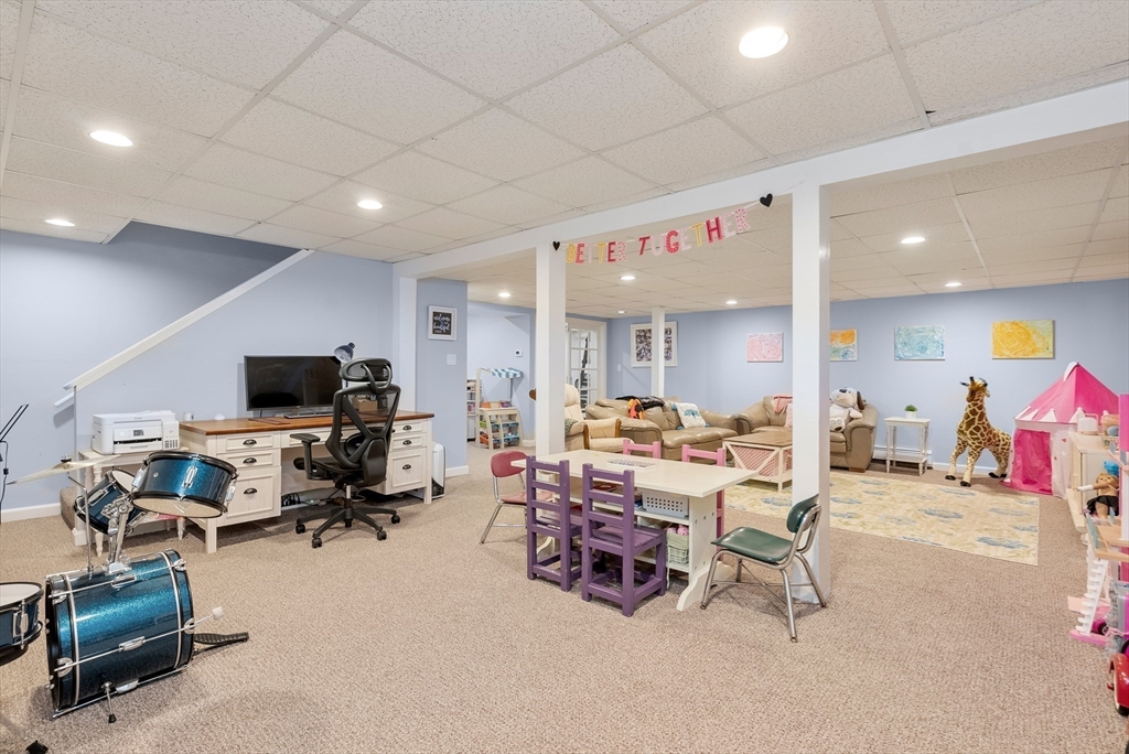 531 North Road Sudbury, MA 01776 - Photo 28 of 41 Gallery Image 28