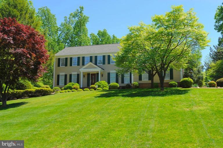10801 Lockland Road Potomac, MD 20854 - Photo 1 of 1 Exterior (Main)