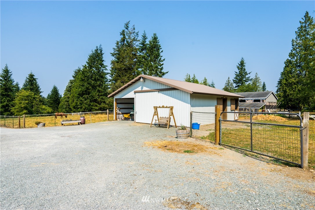 23795 Bulson Road Mount Vernon, WA 98274 - Photo 5 of 21 Gallery Image 5