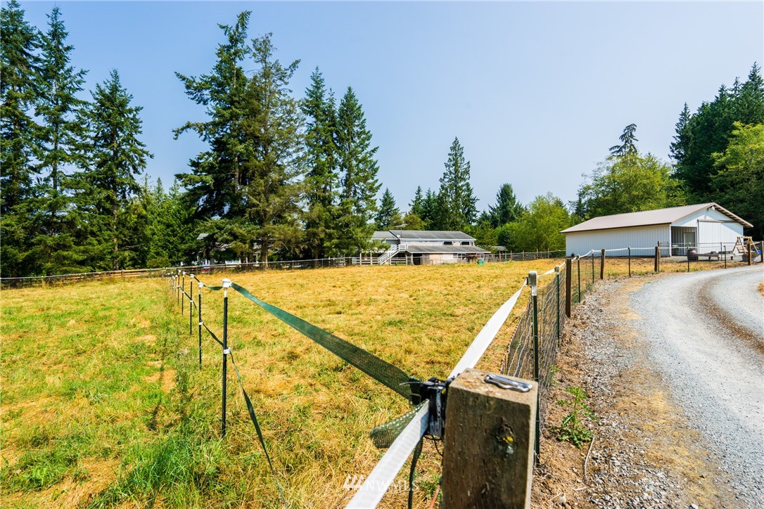 23795 Bulson Road Mount Vernon, WA 98274 - Photo 6 of 21 Gallery Image 6