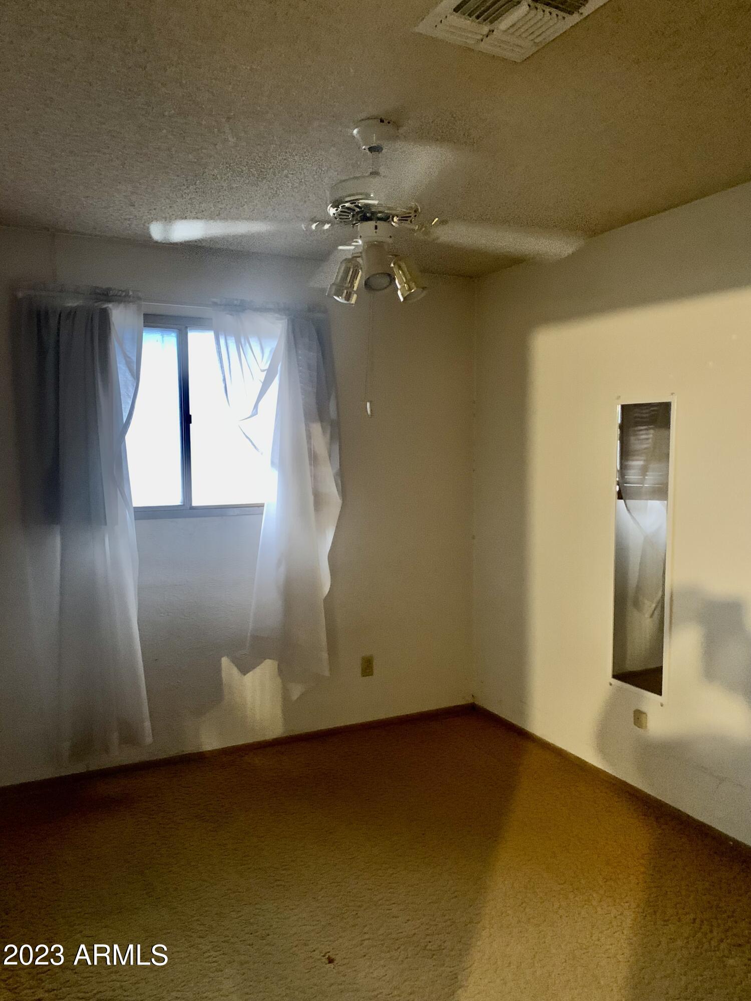 6613 West Osborn Road Phoenix, AZ 85033 - Photo 7 of 10 IMG-8034