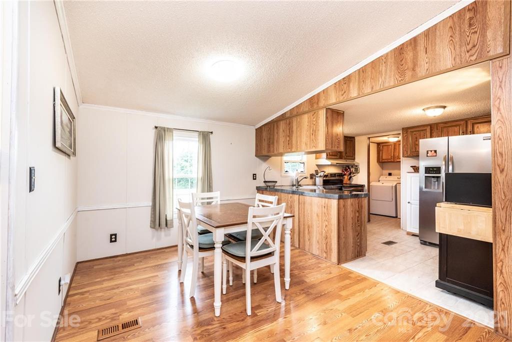 7713 Riverbend Road Claremont, NC 28610 - Photo 12 of 32 Gallery Image 12