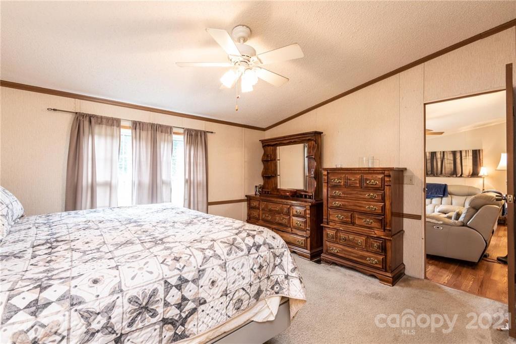 7713 Riverbend Road Claremont, NC 28610 - Photo 21 of 32 Gallery Image 21
