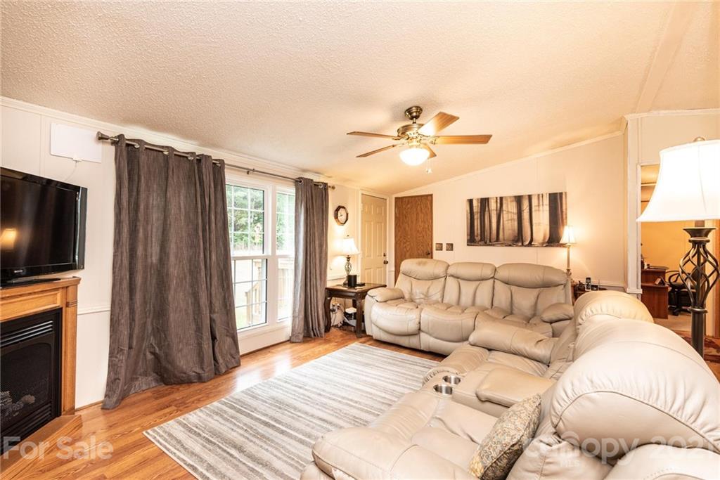 7713 Riverbend Road Claremont, NC 28610 - Photo 22 of 32 Gallery Image 22