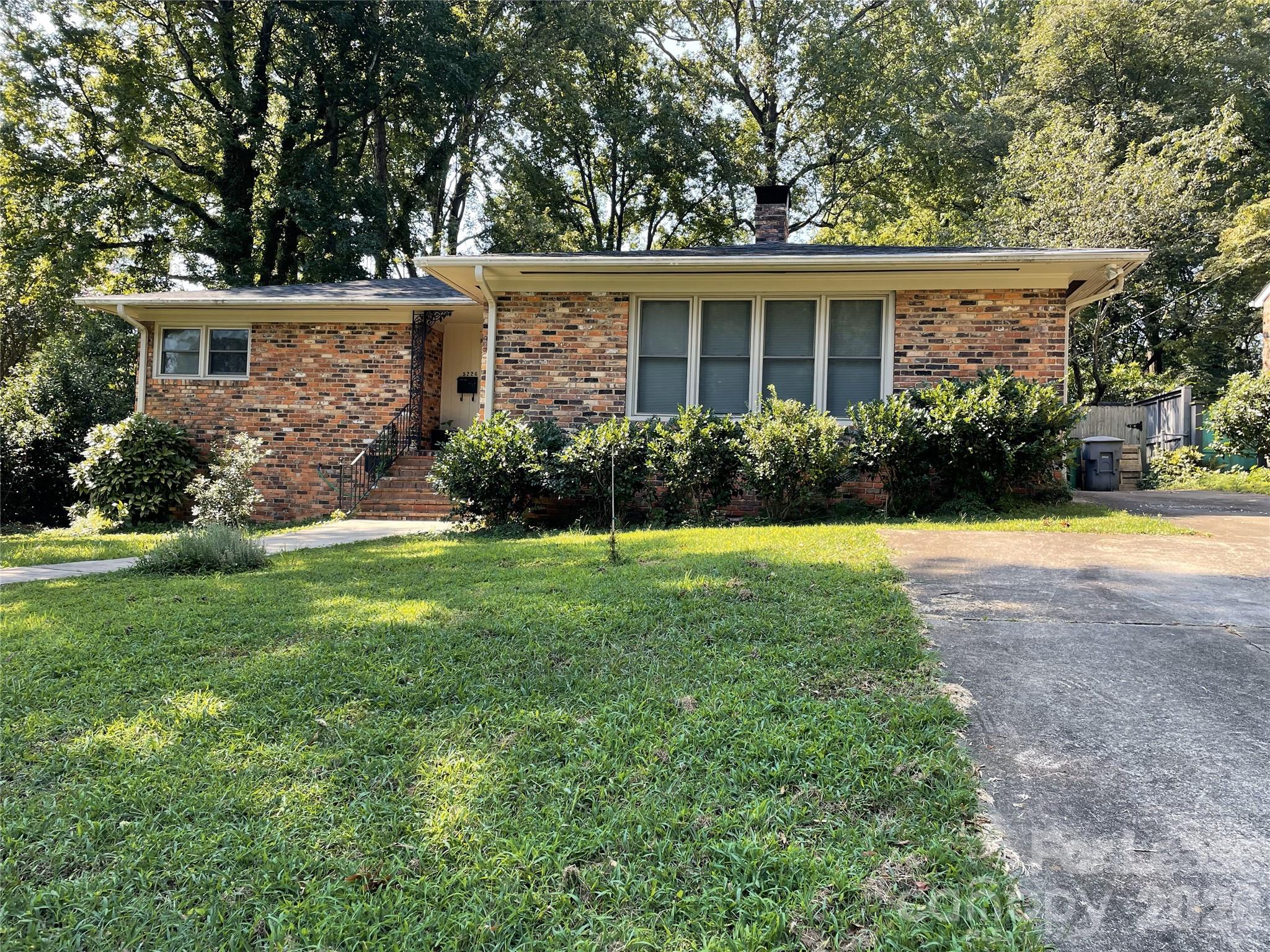 5226 Murrayhill Road Charlotte, NC 28210 - Photo 1 of 33