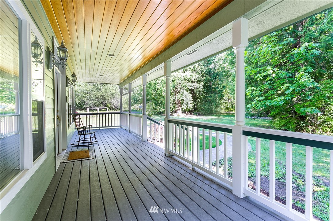 5628 Knight Road Bellingham, WA 98226 - Photo 3 of 35