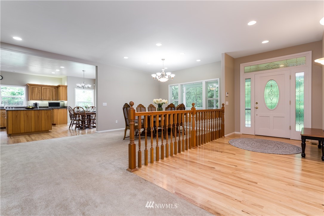 5628 Knight Road Bellingham, WA 98226 - Photo 4 of 35