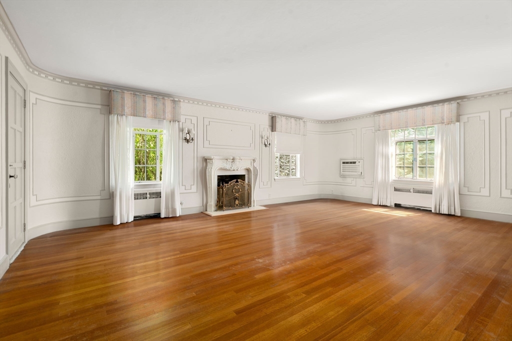 43 Monadnock Road Wellesley, MA 02481 - Photo 18 of 42