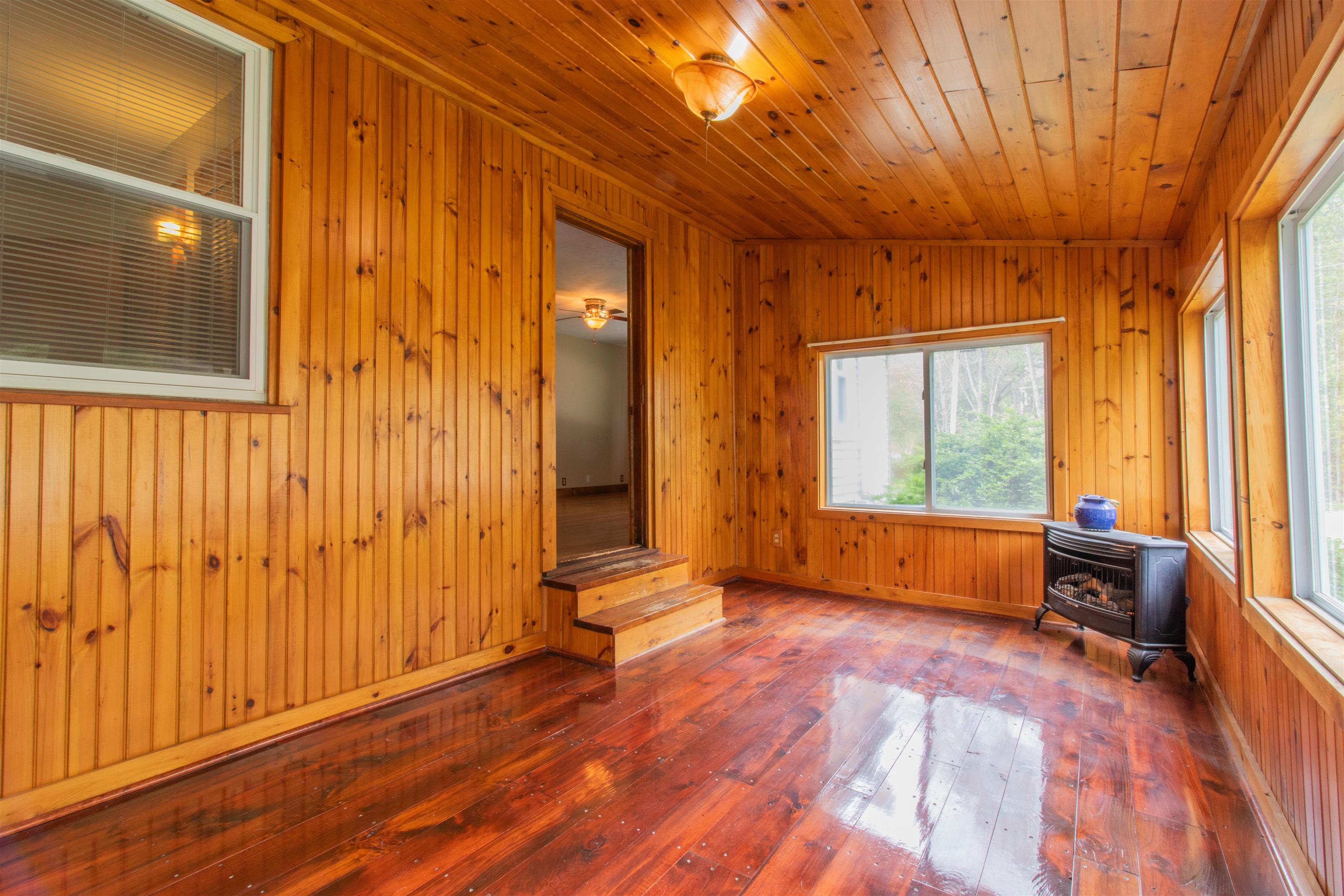 60 Robinson Road Hudson, NH 03051 - Photo 26 of 45 Gallery Image 26