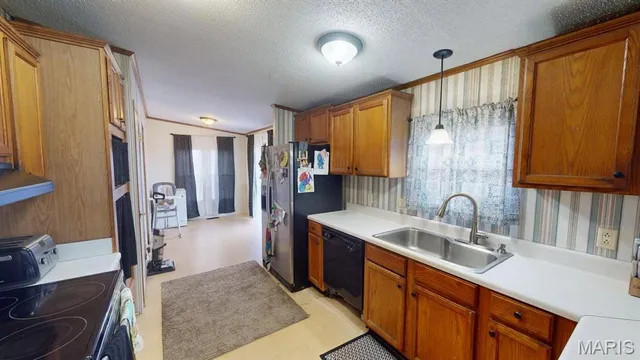 $215,000 | 536 Apricot Lane, Reeds Spring, MO 65737