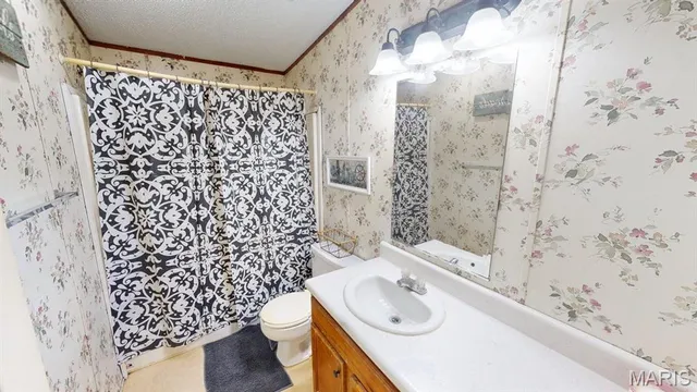 $215,000 | 536 Apricot Lane, Reeds Spring, MO 65737