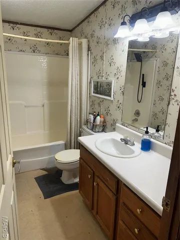 $229,000 | 536 Apricot Lane, Reeds Spring, MO 65737