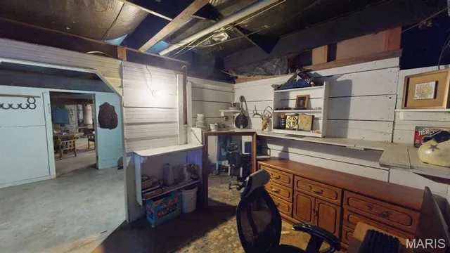 $215,000 | 536 Apricot Lane, Reeds Spring, MO 65737