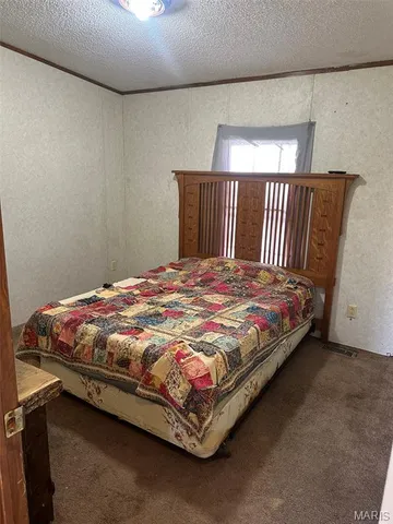 $215,000 | 536 Apricot Lane, Reeds Spring, MO 65737