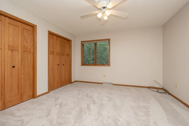 $329,900 | 1813 6th Avenue West, Shakopee, MN 55379