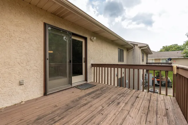 $329,900 | 1813 6th Avenue West, Shakopee, MN 55379