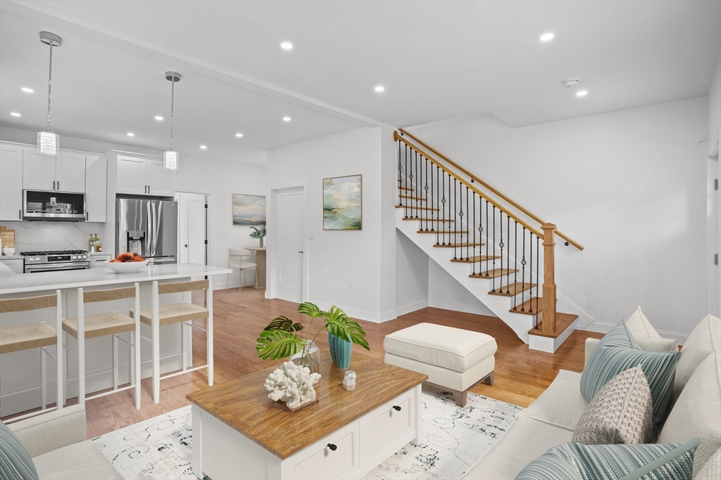 24 Cottage Street Taunton, MA 02780 - Photo 7 of 41