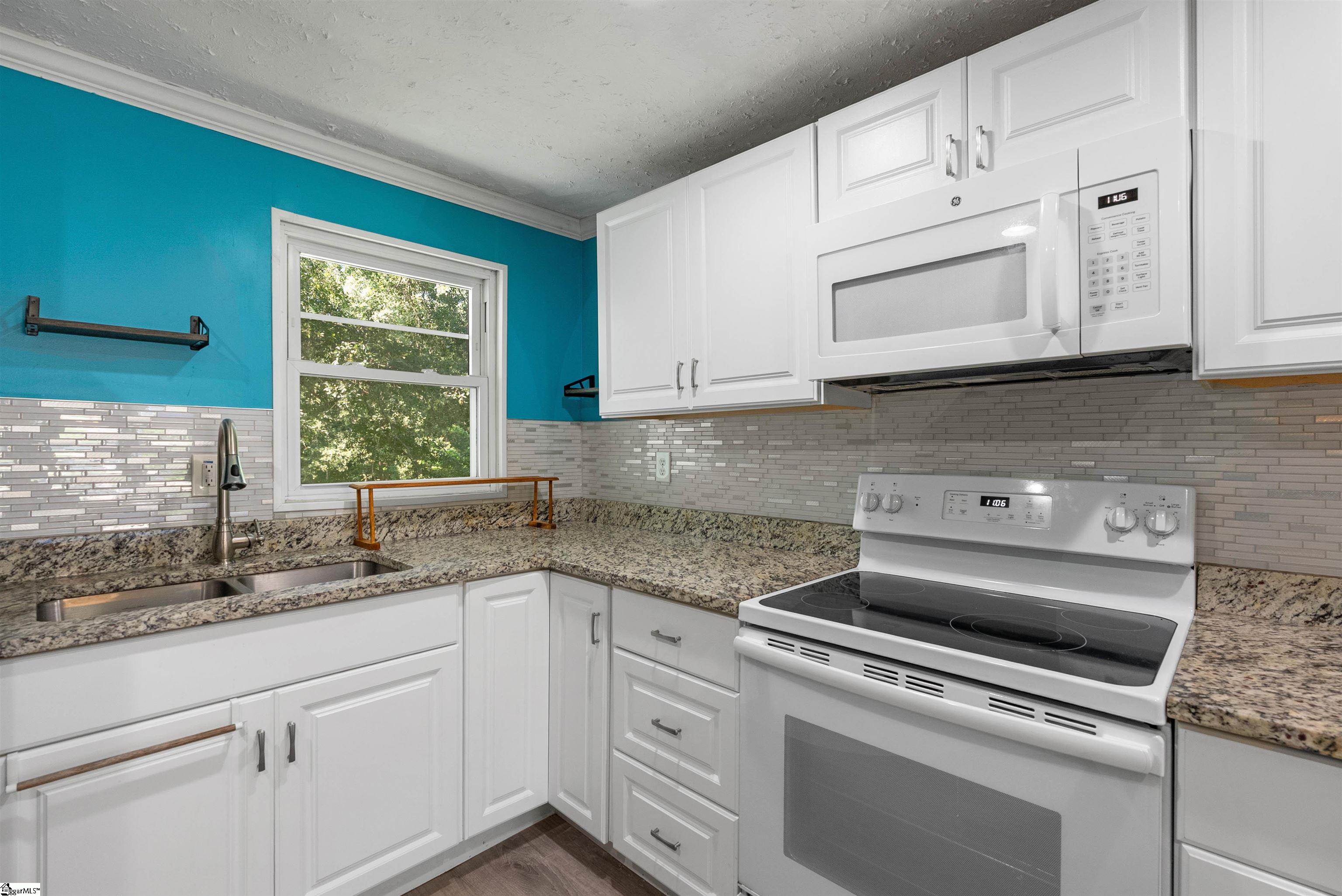 209 Edwards Road Lyman, SC 29365 - Photo 13 of 38 Gallery Image 13