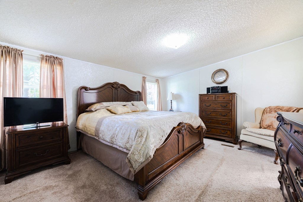 17 Miles Strip Fort Mitchell, AL 36856 - Photo 13 of 17 Master Bedroom