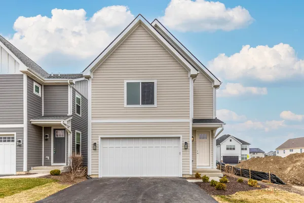 $749,999 | 113 Roman Lane, Hawthorn Woods, IL 60047