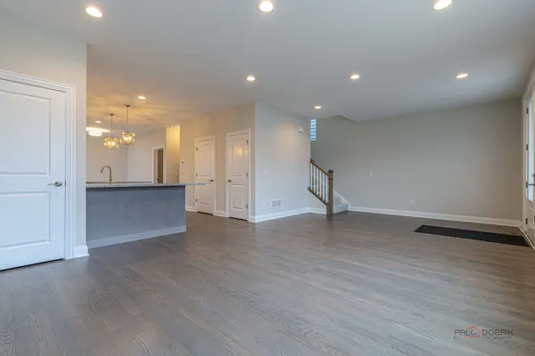 $749,999 | 113 Roman Lane, Hawthorn Woods, IL 60047