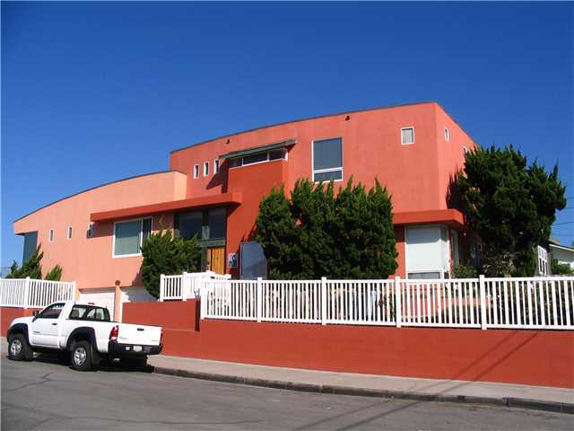 340 Neptune Avenue Encinitas, CA 92024 - Photo 2 of 12