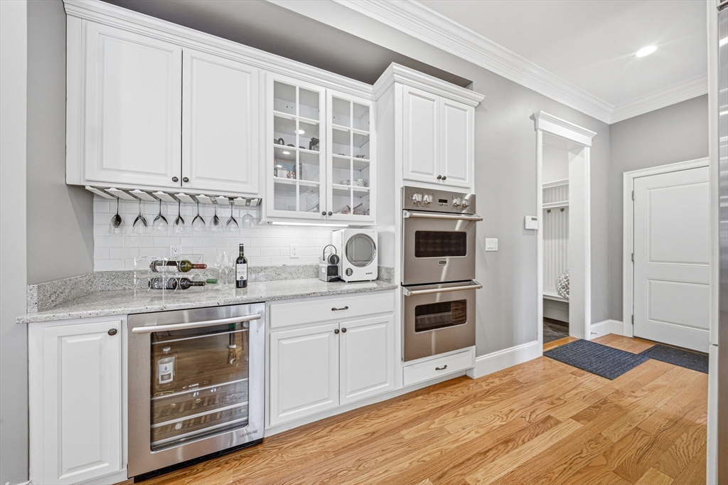 24 Normandy Road Lexington, MA 02421 - Photo 4 of 42 Gallery Image 4