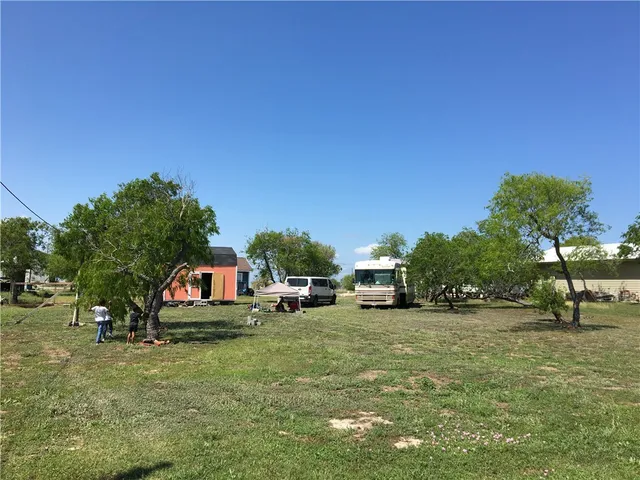 $70,000 | 319 1st Street, Bayside, TX 78340