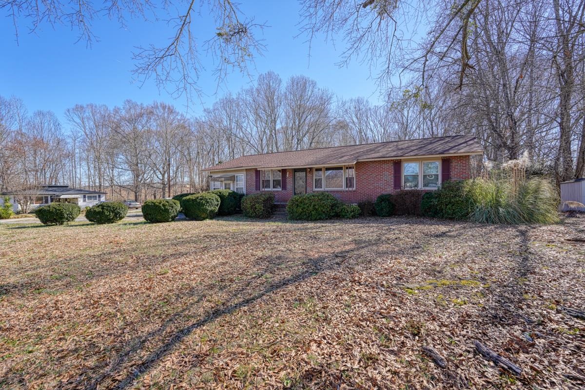 103 David Street Woodruff, SC 29388 - Photo 3 of 30