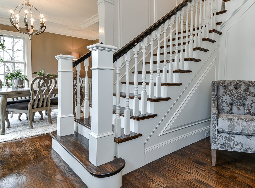40 Chesterton Road Wellesley, MA 02481 - Photo 2 of 30