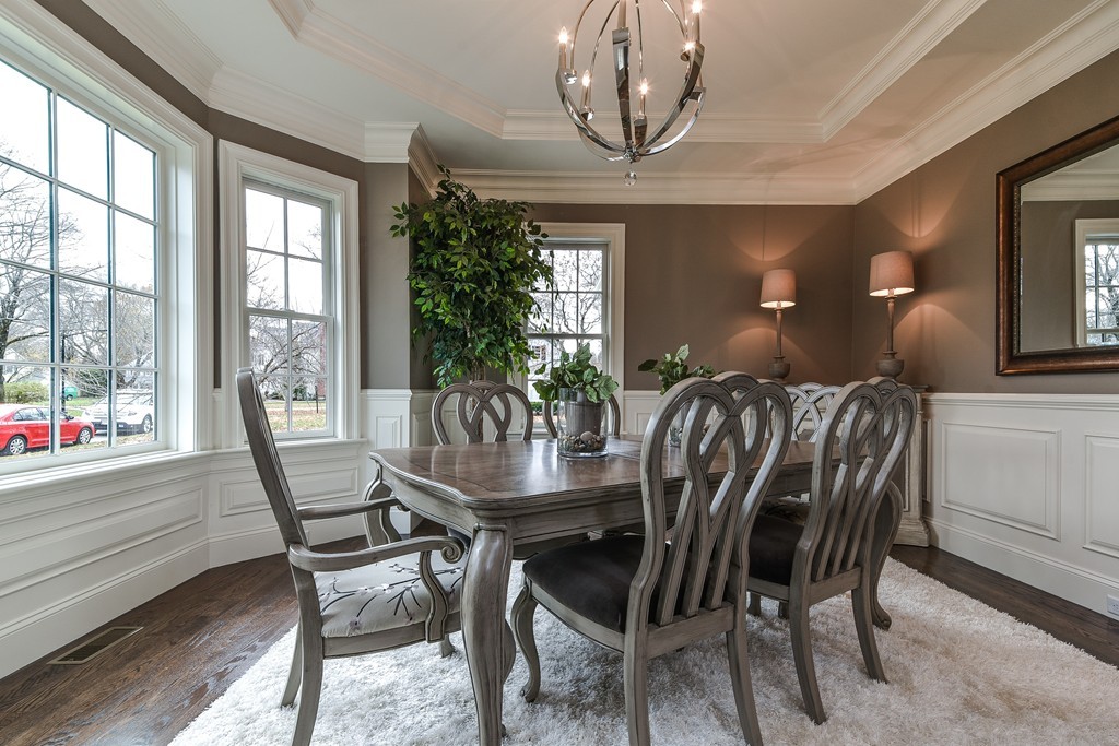 40 Chesterton Road Wellesley, MA 02481 - Photo 3 of 30