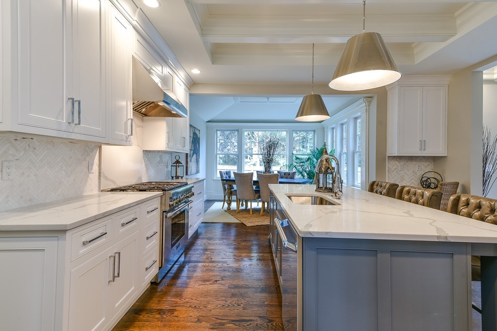 40 Chesterton Road Wellesley, MA 02481 - Photo 4 of 30